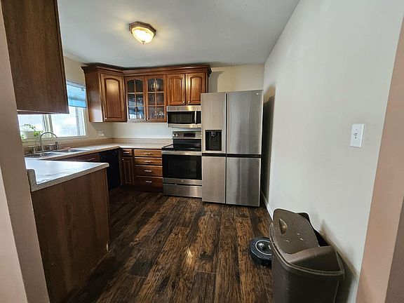 4th image of 2515 W 4th Ave