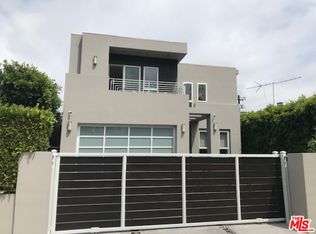 322 N Kings Rd, Los Angeles, CA 90048