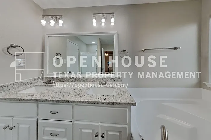 16280 Sun View Ln — Photo 8