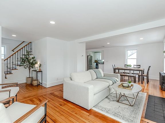 5th image of 8 Lenox Ave