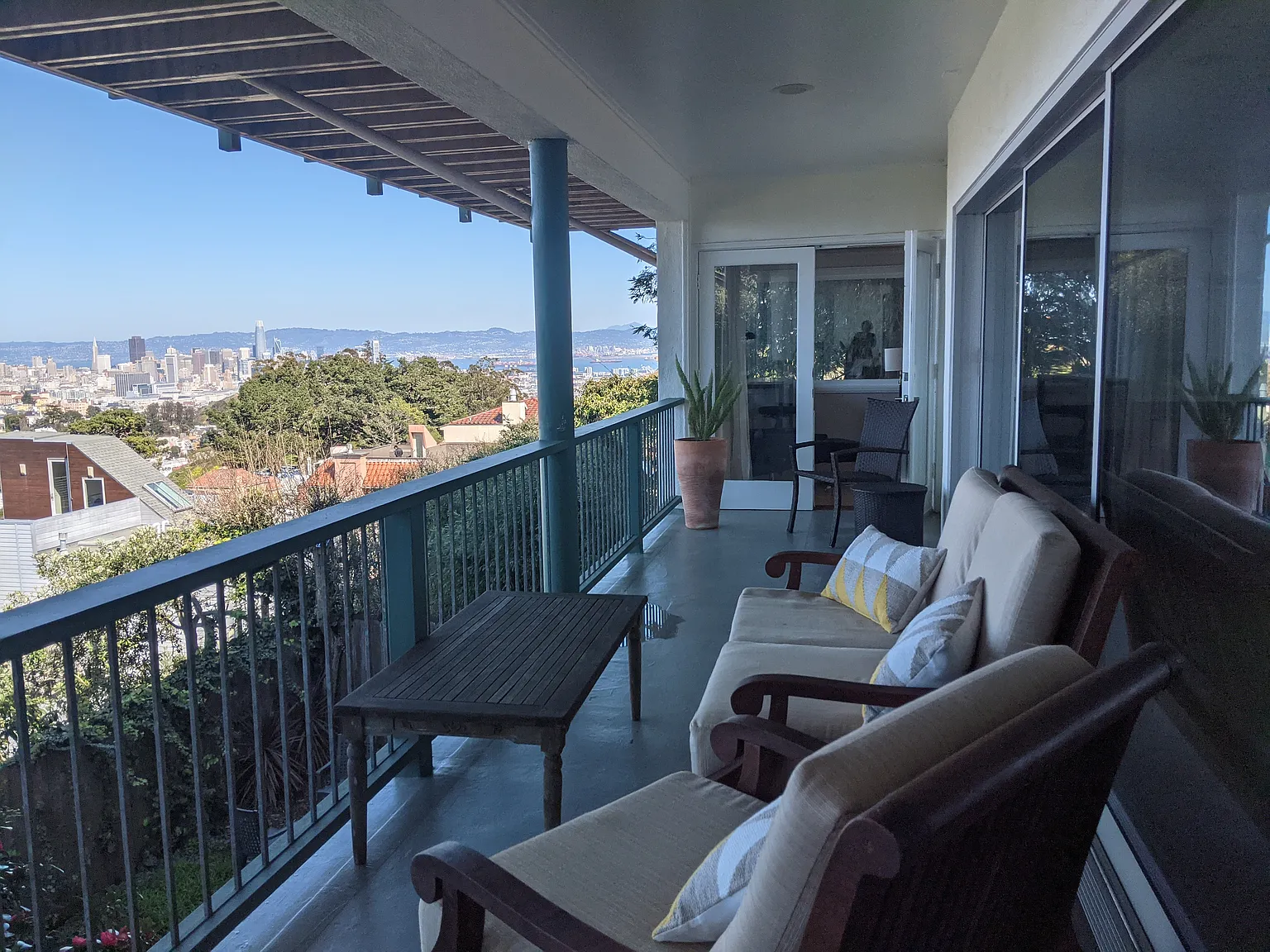 1 bed, 950 sqft, $4,995 — Photo 2