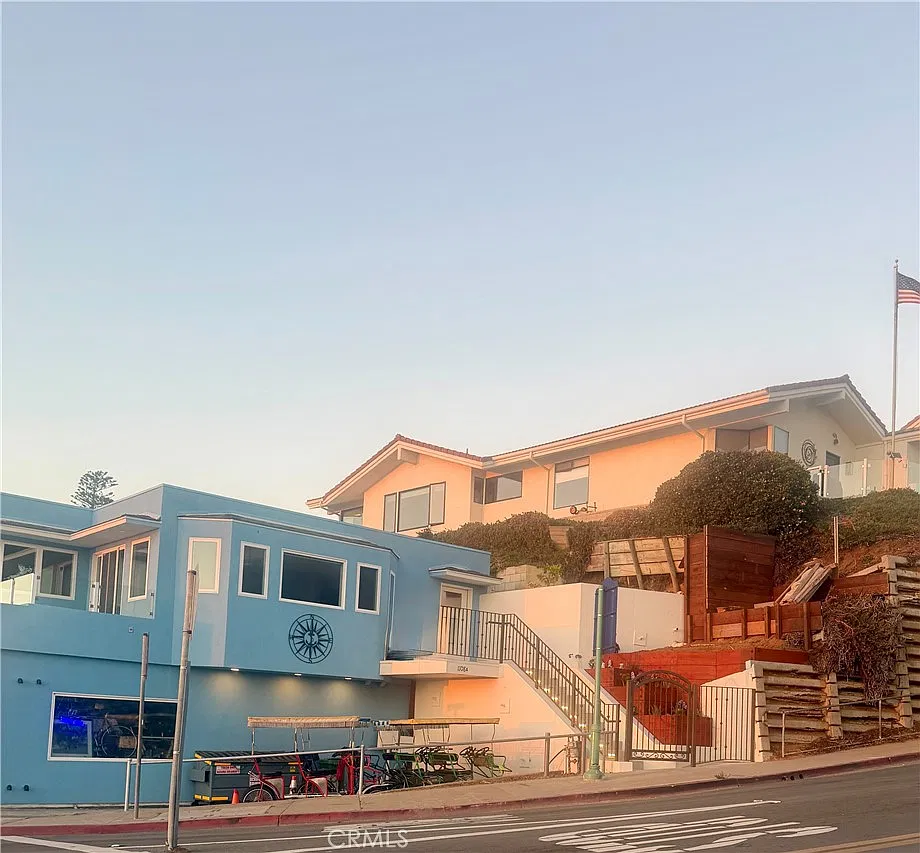 2 bed, 1100 sqft, $3,995 — Photo 4