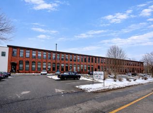 30 Lincoln St APT 213, Westbrook, ME 04092