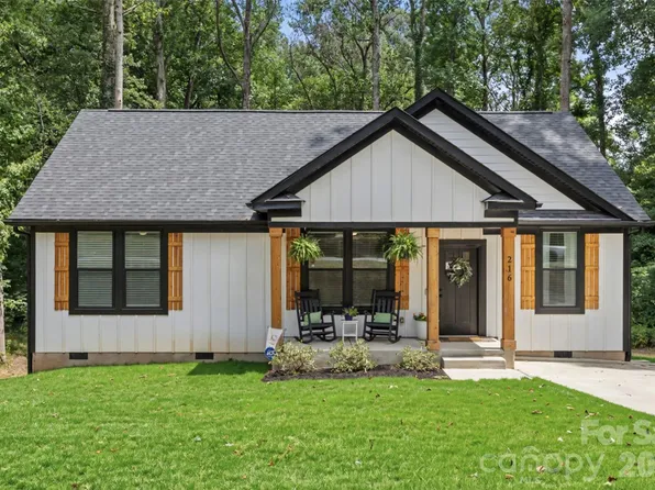 216 Briar Creek Rd, Gastonia, NC 28056