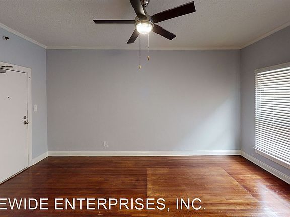 5th image of 220 S Catalina St #24