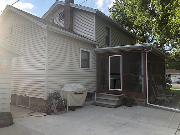 4th image of 1001 Douglas St