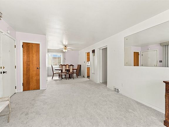 3rd image of 7140 Ross Garden Rd