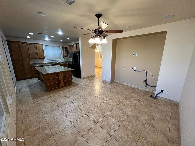 2226 E Bowker St — Photo 7