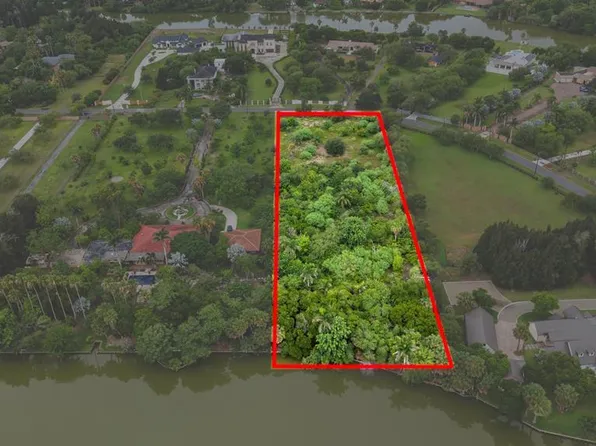 515 Acacia Lake Dr, Brownsville, TX 78521