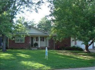 1800 Westwood Dr, Jonesboro, AR 72401