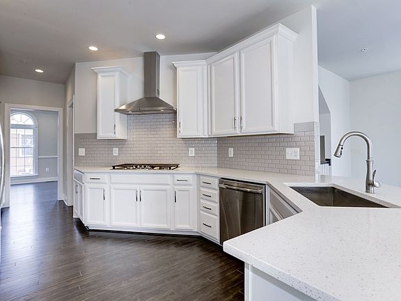 Easton Kitchen