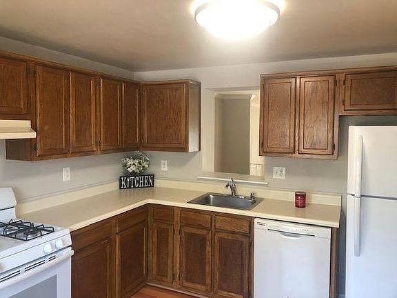 2nd image of 14419 Manassas Gap Ct