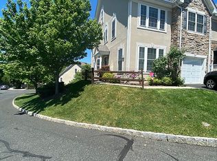 56 Spruce Ln, North Haledon, NJ 07508