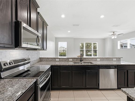4th image of 2615 GIARDINO LOOP