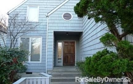 Front Entrance : Front Gate Entrance, with yard that wraps around Town Home.
