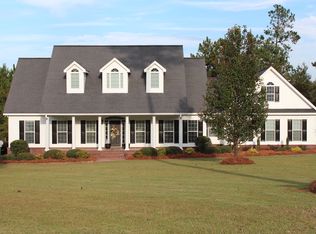 239 Drake Dr, Douglas, GA 31535