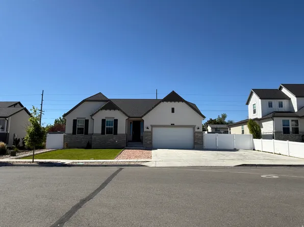8151 W Joe Dr, Magna, UT 84044