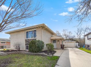 16456 George Dr, Oak Forest, IL