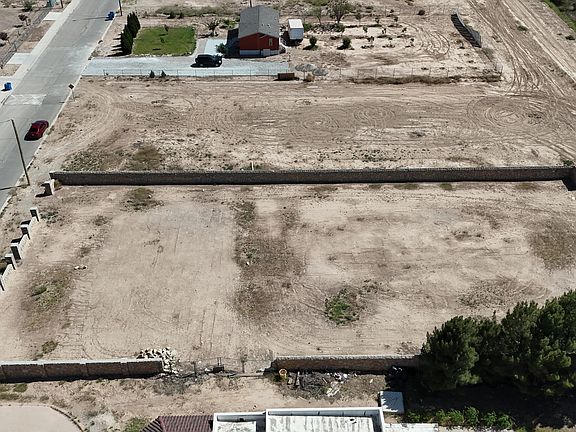 3rd image of 11740 Flor Del Rio St