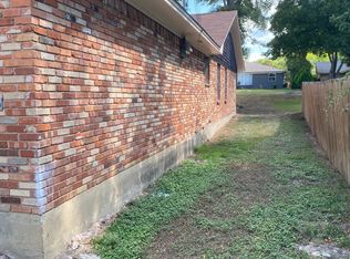 6115 N Jim Miller Rd, Dallas, TX 75228