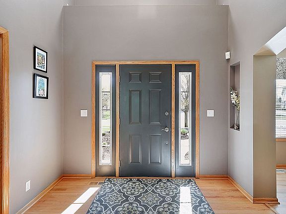 5th image of 8055 Enclave Bay