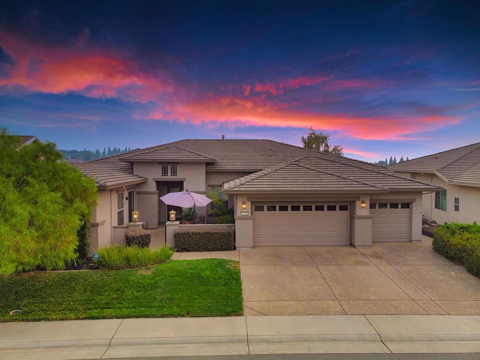 1st image of 688 Violet Ln