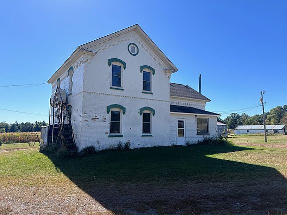 3rd image of 23313 Highway 27