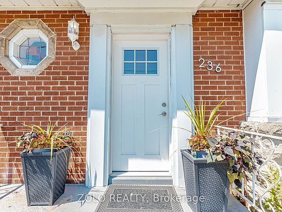 4th image of 236 Parkdale Ave S