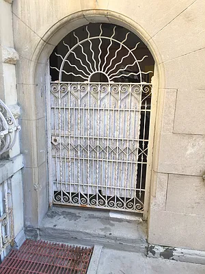 Rented by Salizzoni Realty | media 9