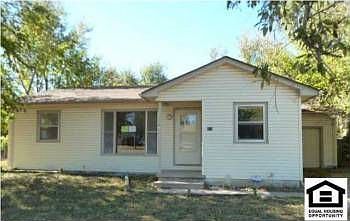 2nd image of 213 N Clara St