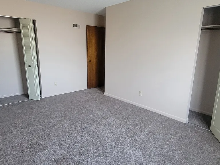 1234 N Indiana St — Photo 5