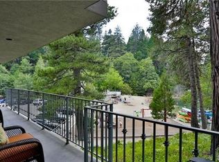 302 Villa Way, Lake Arrowhead, CA 92352