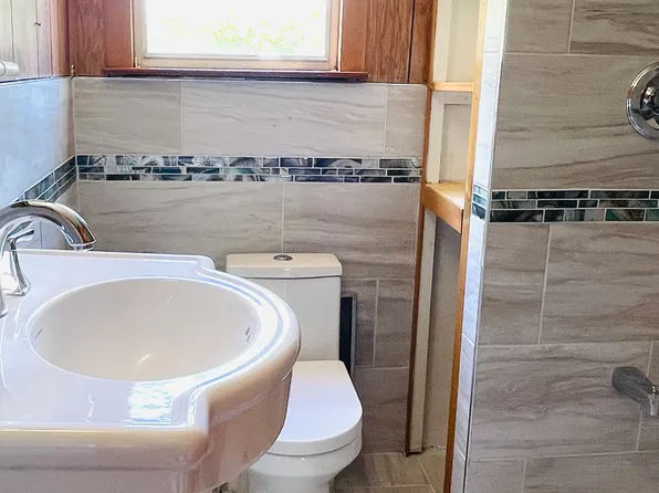 202 Five Points Rd, Waxahachie, TX 75165