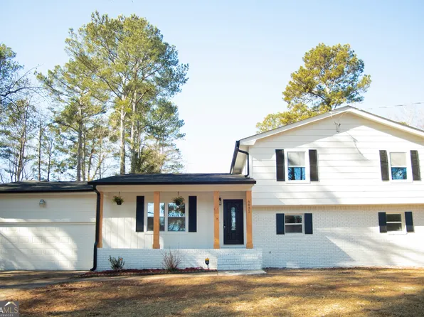 6831 Walker Rd, Riverdale, GA 30296