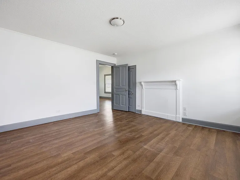 204 E H St — Photo 14
