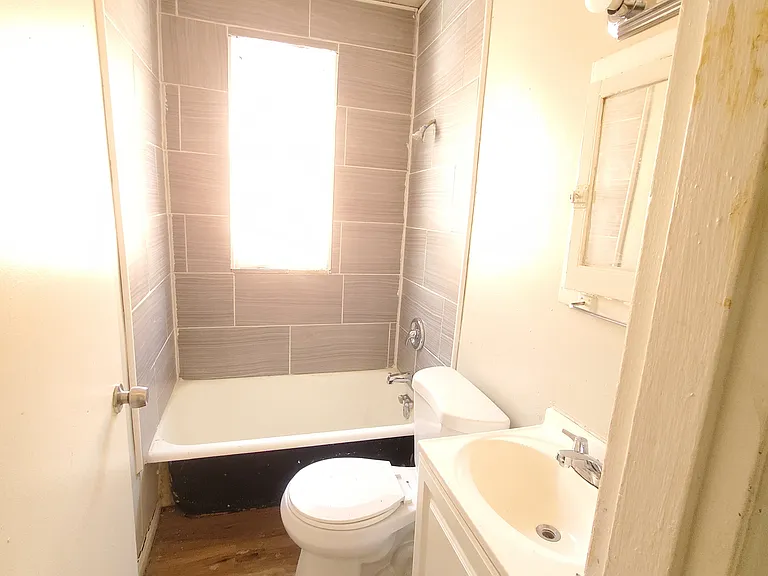 8340 Eton Pl — Photo 12