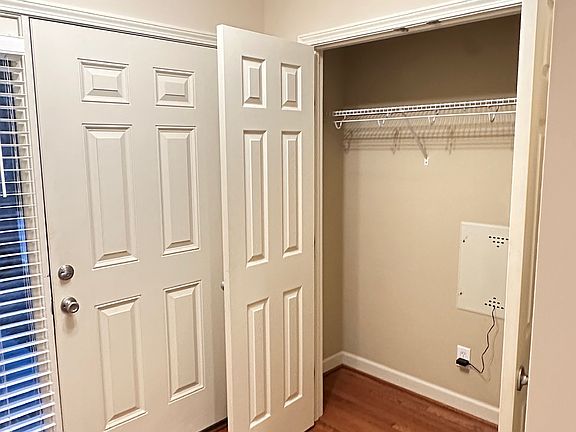 4th image of 5933 Kohler Ln