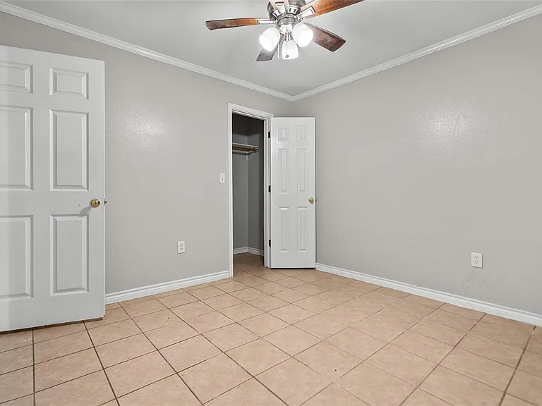7900 Tri City Beach Rd #B — Photo 17