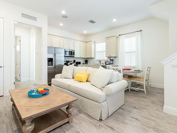 3rd image of 3024 Latitude Ln