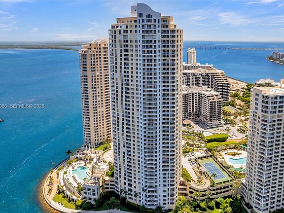 2nd image of 848 Brickell Key Dr APT 1102
