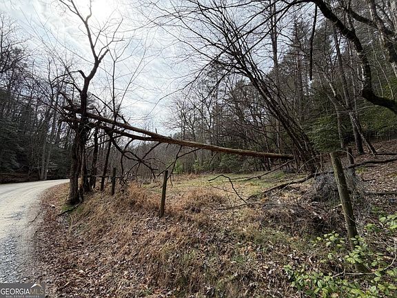 2nd image of Maple Rest Ln #6-7