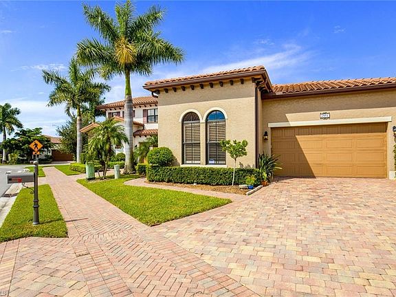 2nd image of 7951 Cordoba Pl