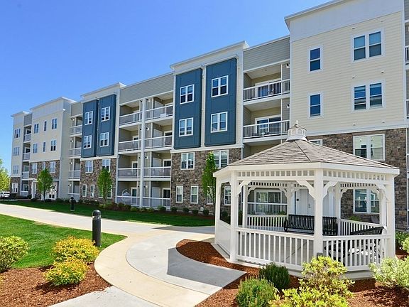 3rd image of 130 University Ave Unit 1307