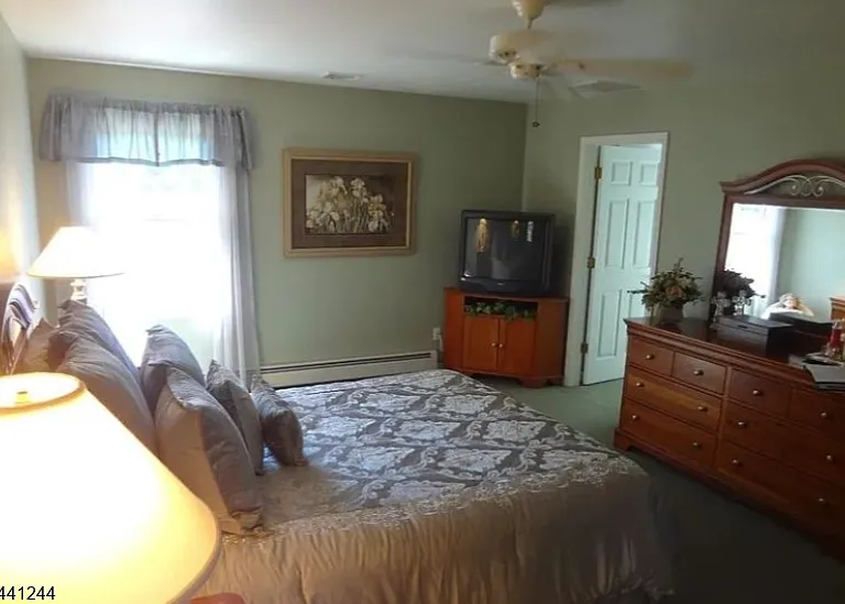 246 Fresh Ponds Rd — Photo 14
