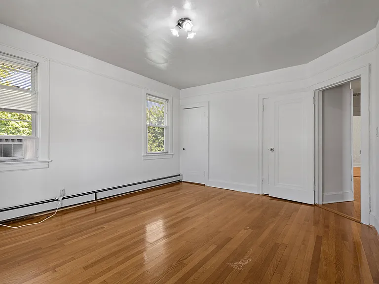 245 W Walnut St #2 — Photo 15