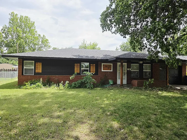 1801 Chickasaw Dr — Photo 18