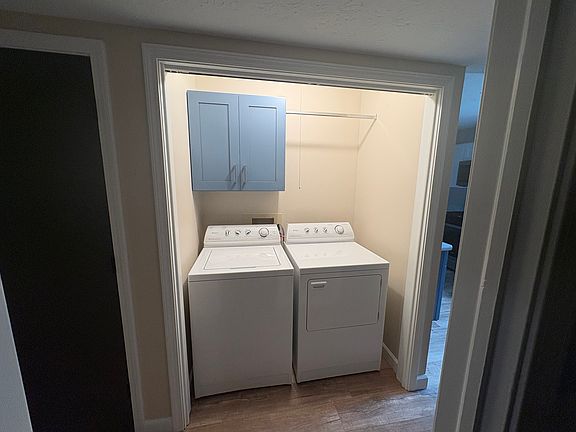 5th image of 1818 Holly Ct