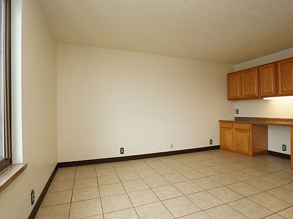 5th image of 310 N Michigan St #11475514