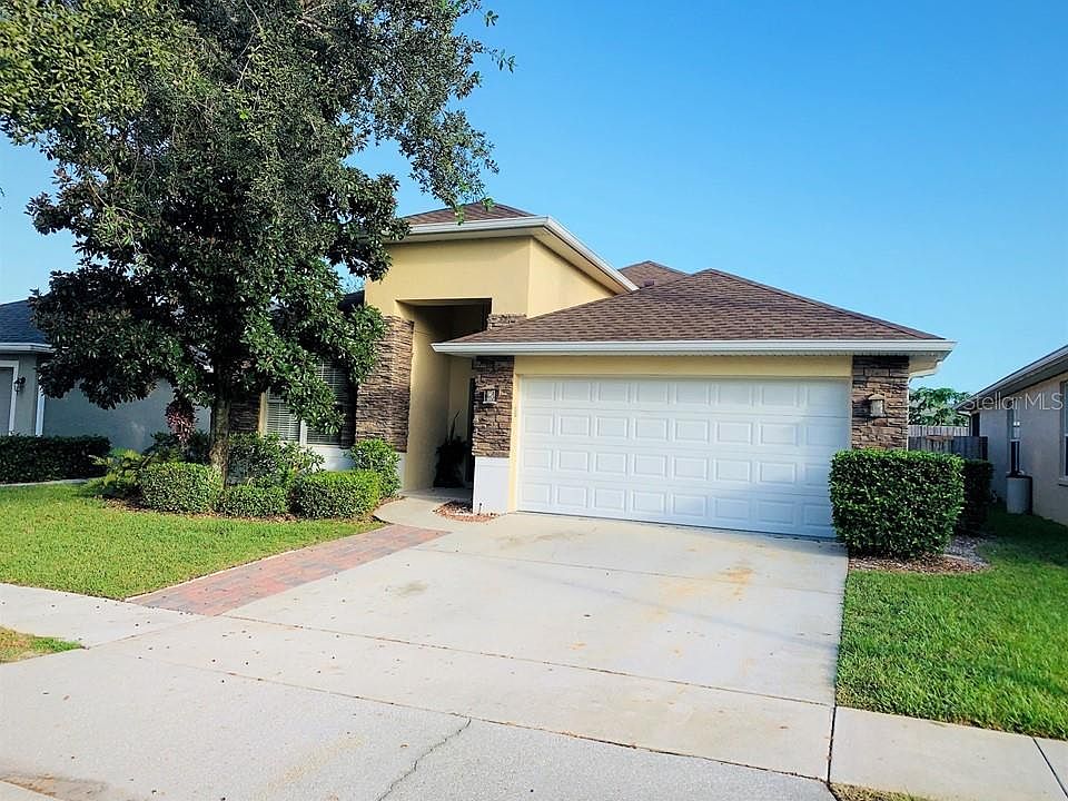 1st image of 4590 Redmond Pl