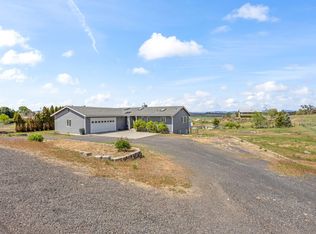 1130 NE Lower Dr, Madras, OR 97741